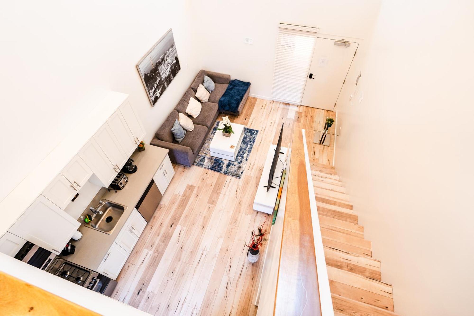 Chic Modern Loft In Hollywood 1 Bedroom With Balcony & Free Secure Parking Apartamento Los Angeles